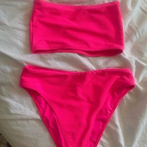Frankies bikinis heart throb pink Jenna bi…